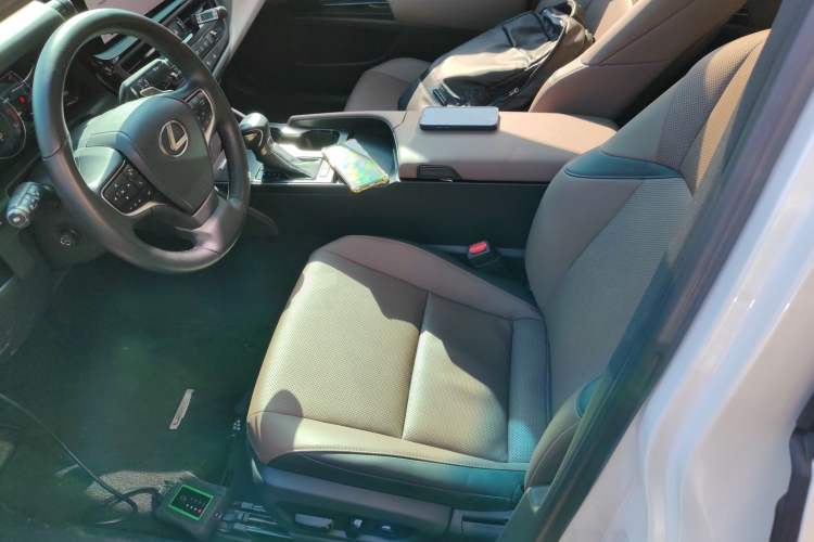 Used Lexus ES 2023 200 Excellence Edition