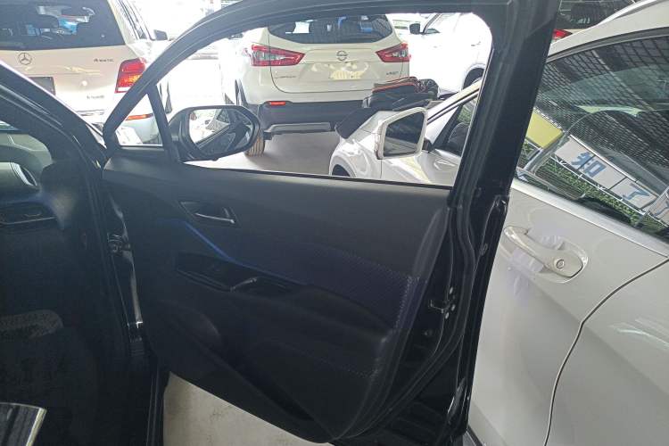 Used Toyota C-HR 2020 2.0L Leading Edition
