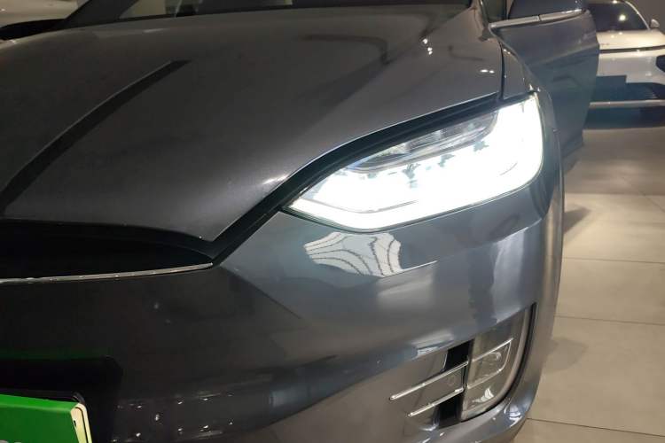 Used Tesla Model X 2019 Long-Range Version
