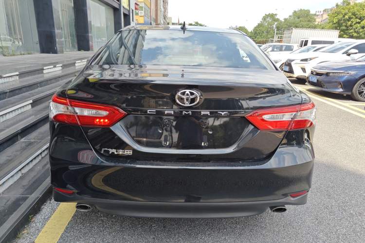 Used Toyota Camry 2023 2.0GVP Premier Edition
