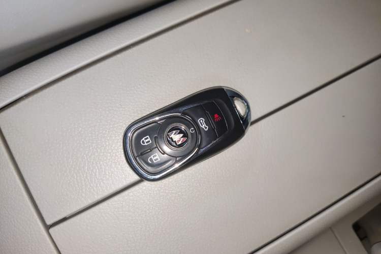 Used Buick GL8 2022 Land Business Class 652T Luxury Model