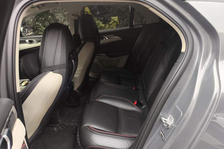 Used Lynk & Co 02 2018 1.5T DCT Two-Wheel Drive Zhaopu Version China V Standard
