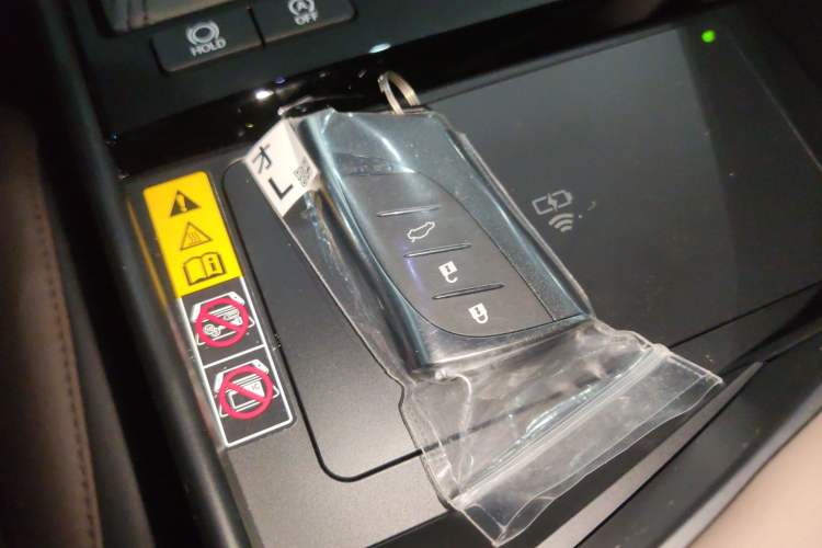 Used Lexus ES 2025 200 Premium Edition
