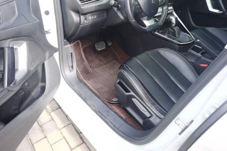 Used Peugeot 308 2016 1.6L Automatic Luxury Edition
