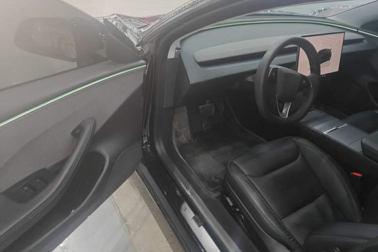 Used Tesla Model 3 2023 Rear-Wheel-Drive Version
