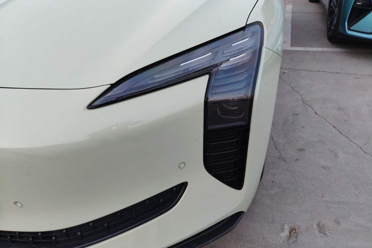 Used Hongqi EH7 2024 690 Pro Glory Edition