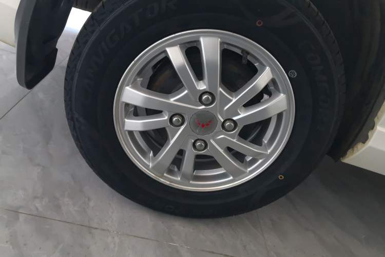 Used Wuling Hongguang 2019 1.5L S Comfort Edition China VI LAR
