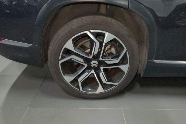 Used Nio ES8 2020 580 km Range Signature Edition Six-Seater Version
