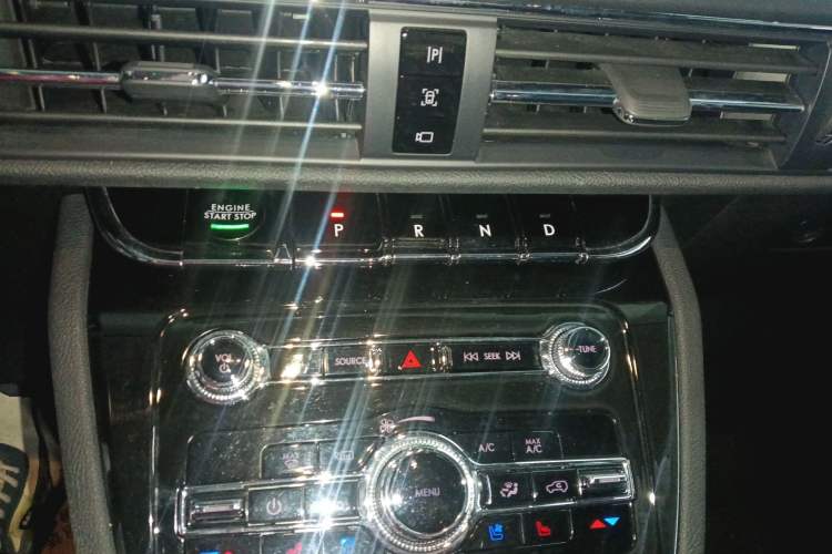 Used Lincoln Corsair 2022 2.0T Two-Wheel Drive Deluxe Edition
