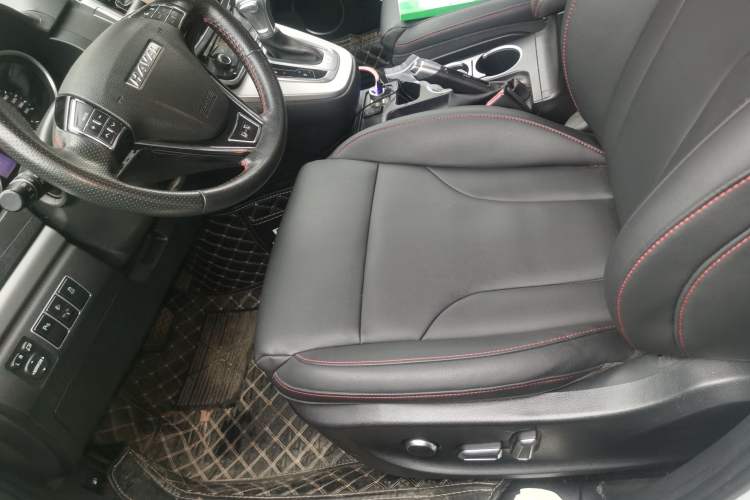 Used Haval H6 2015 Sport Edition 1.5T Automatic Two-Wheel Drive Luxury Model