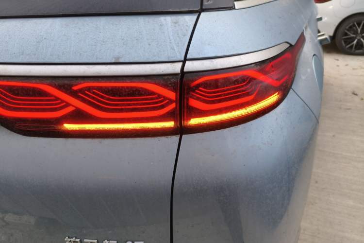 Used BYD Frigate 07 2023 DM-p 175 km Four-Wheel Drive Flagship Model
