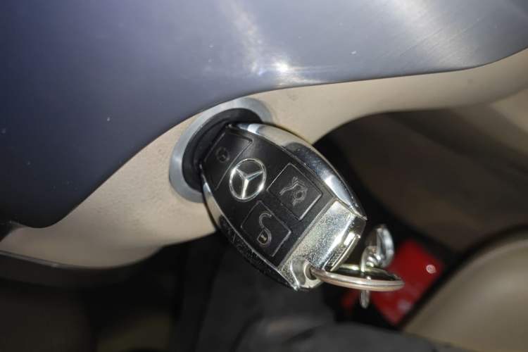 Used Mercedes-Benz M-Class 2014 ML 320 4MATIC