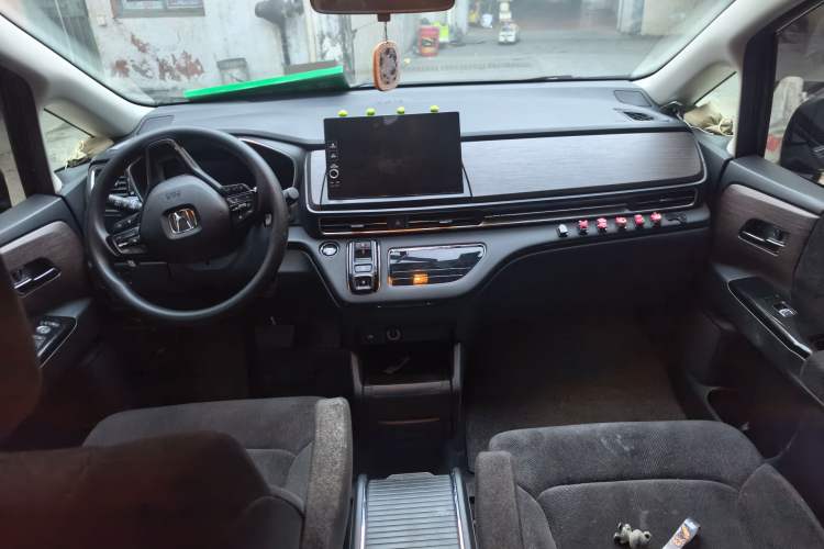 Used Honda Odyssey 2024 2.0L eHEV Sharp & Enjoy Edition