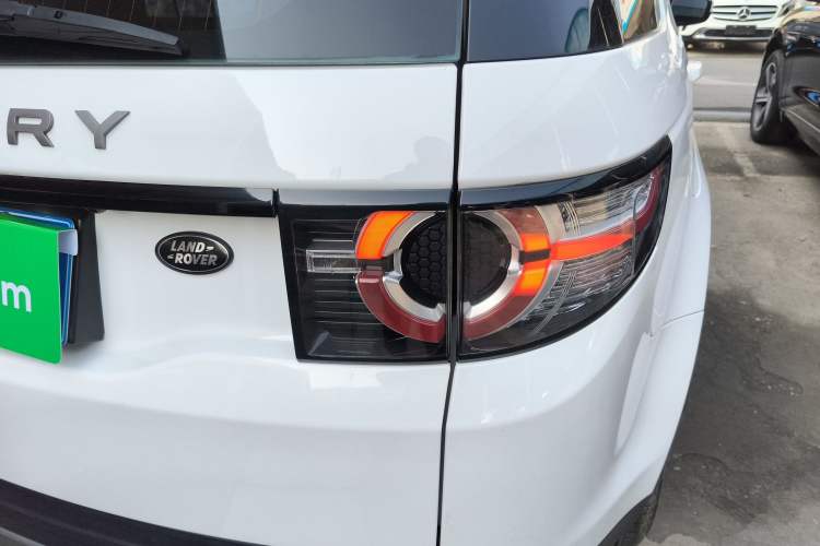 Used Land Rover Discovery Sport 2017 2.0T SE
