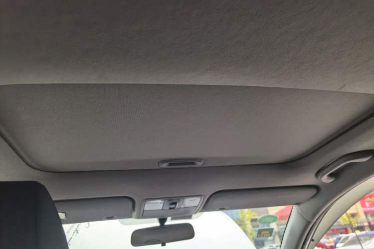 Used Hyundai Verna Ray 2014 1.4L Manual GLX