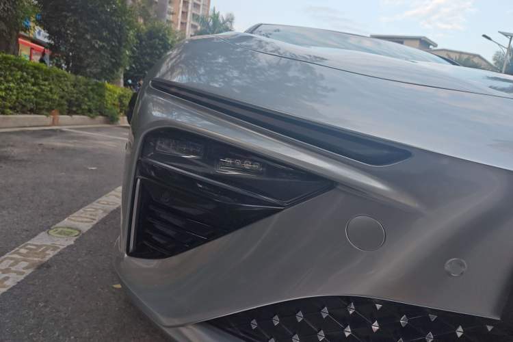 Used NETA S 2022 Pure Electric 715 km Range Rear-Wheel Drive Mid-Range Version