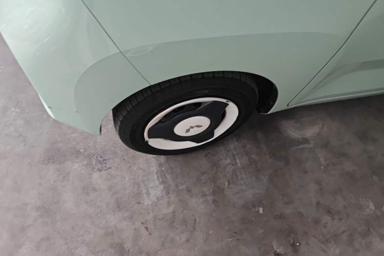 Used Wuling Hongguang MINIEV 2021 Macaron Fashion Model Lithium Iron Phosphate
