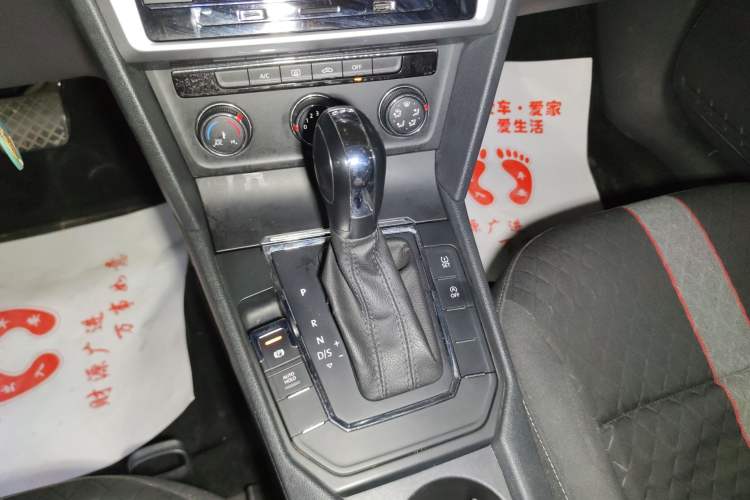 Used Volkswagen Lamando 2019 230TSI DSG Fashion Edition China V Standard
