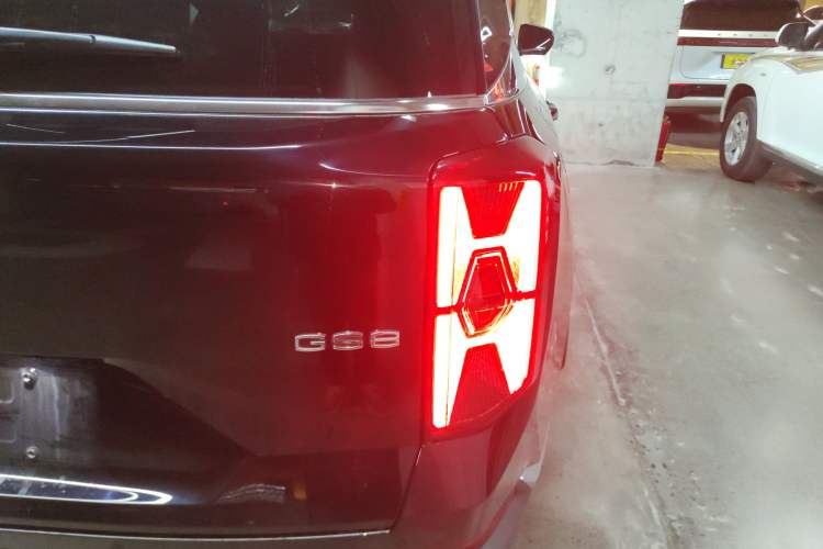 Used GAC Trumpchi GS8 2025 Linghang Series 2.0 TGDI Two-Wheel-Drive Luxury Edition 5 Seats