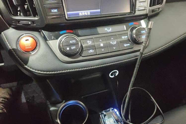 Used Toyota RAV4 2015 2.0L CVT Four-Wheel Drive New Edition
