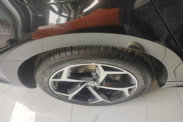 Used Volkswagen Magotan 2023 2 Million Units Commemorative Edition 330TSI DSG Luxury Version