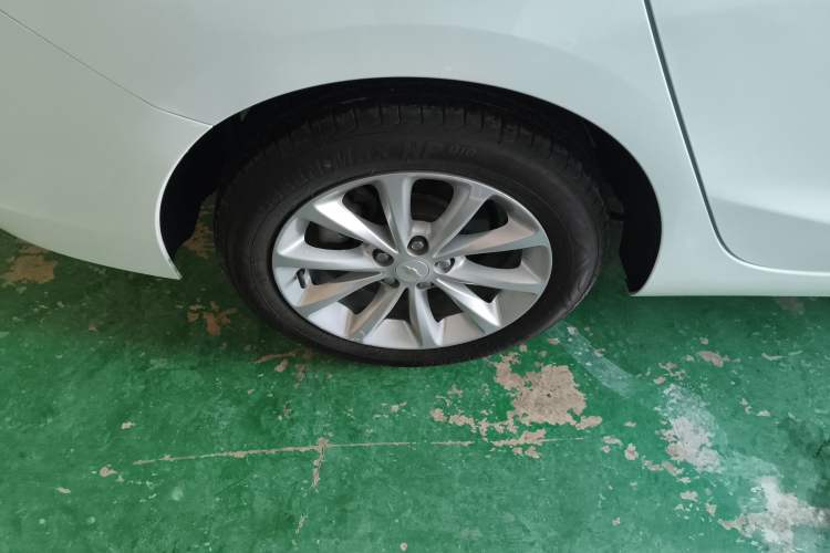 Used Chevrolet Cruze 2017 1.5L Automatic Pioneer Sunroof Edition
