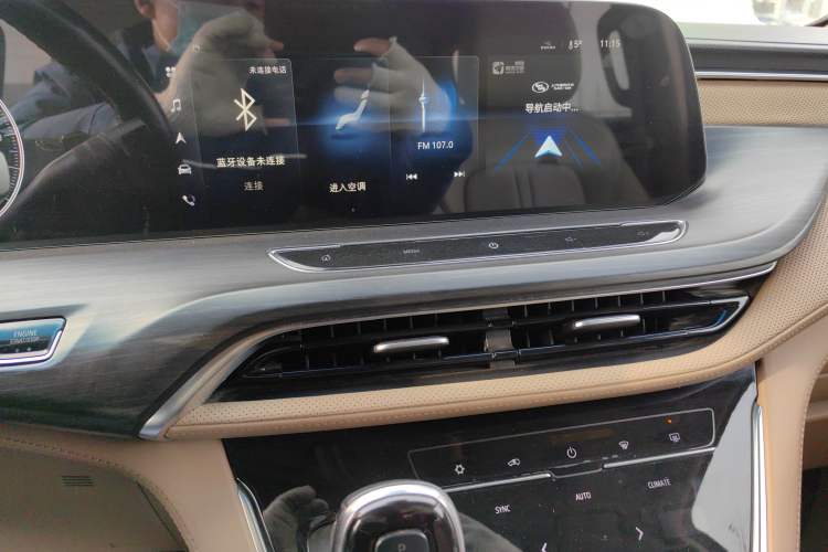 Used Buick GL8 2021 ES Land Cruiser 653T Luxury Edition
