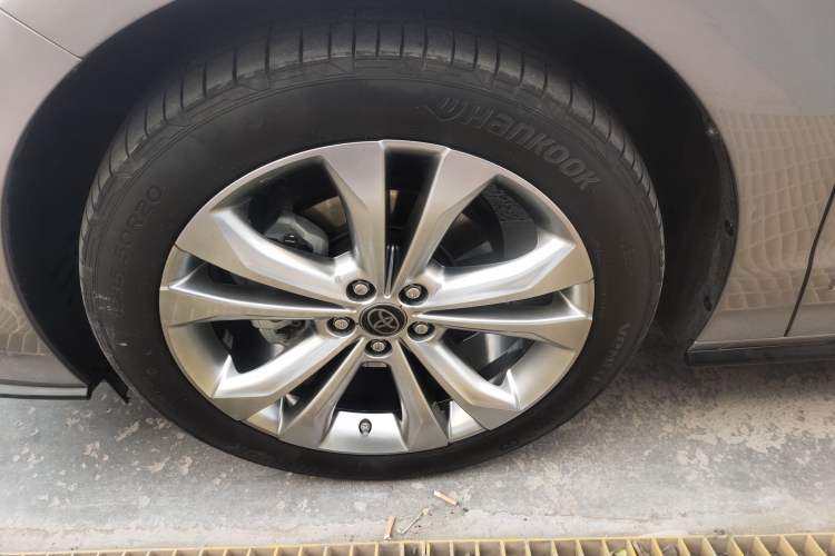 Used Toyota Sienna 2021 2.5L Hybrid Premium Edition
