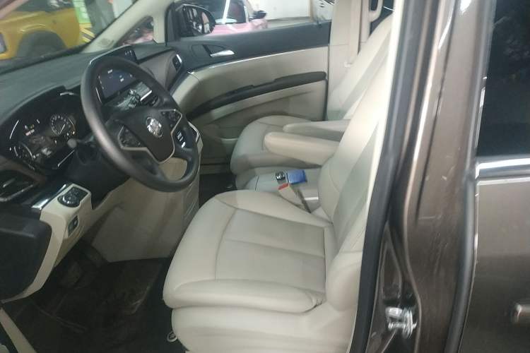 Used Buick GL8 2023 Land Executive Class Smart Enjoyment Model
