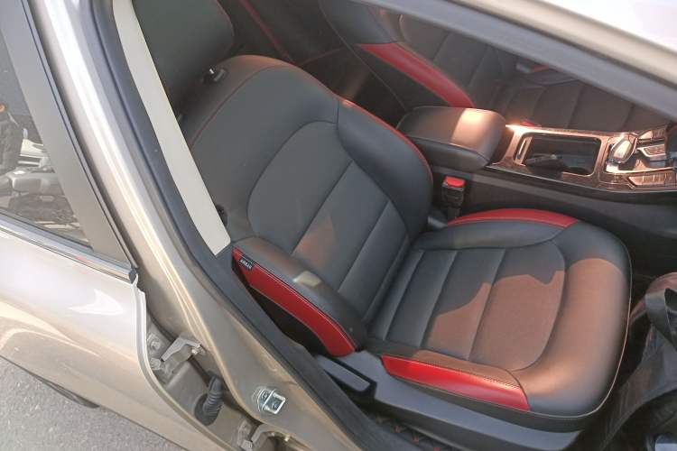 Used Geely Auto Emgrand GS 2020 1.4T CVT Ya
