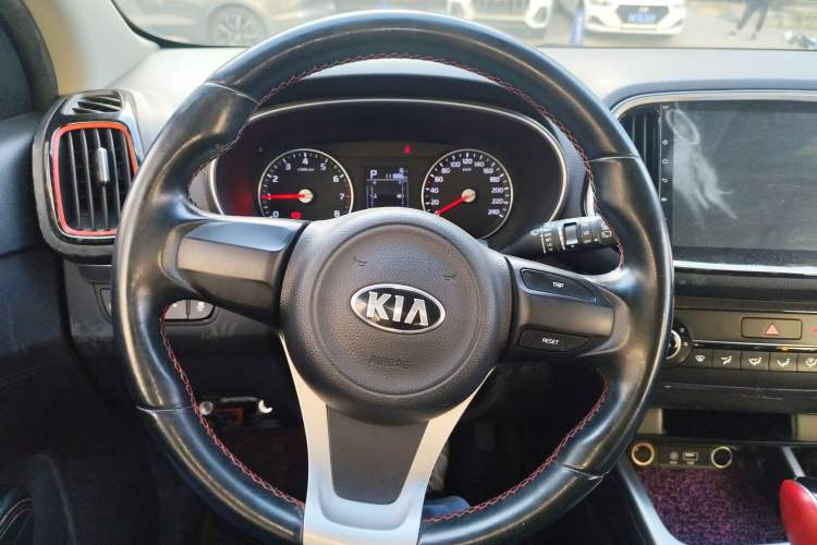 Used Kia KX3 2015 1.6T Automatic Two-Wheel Drive DLX
