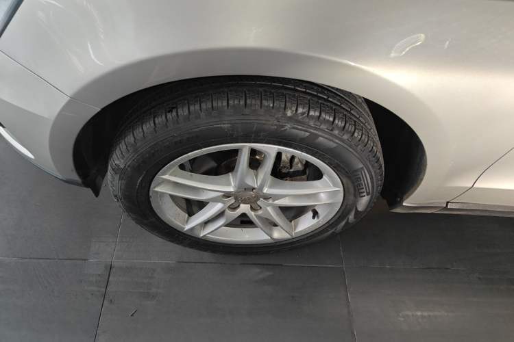 Used Audi Q5 2017 40 TFSI Comfort Model
