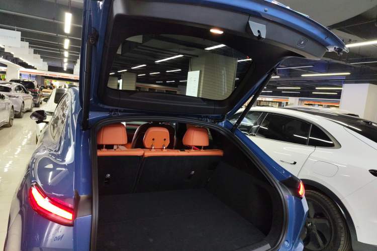 Used ONVO L60 2024 60 kWh All-Wheel Drive
