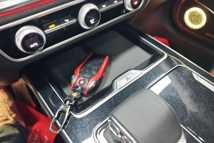 Used Hongqi HS5 2023 2.0T Four-Wheel Drive Flagship Pro Edition