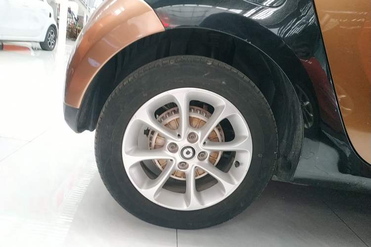 Used  forfour 2016 1.0L 52 kW Dynamic Edition
