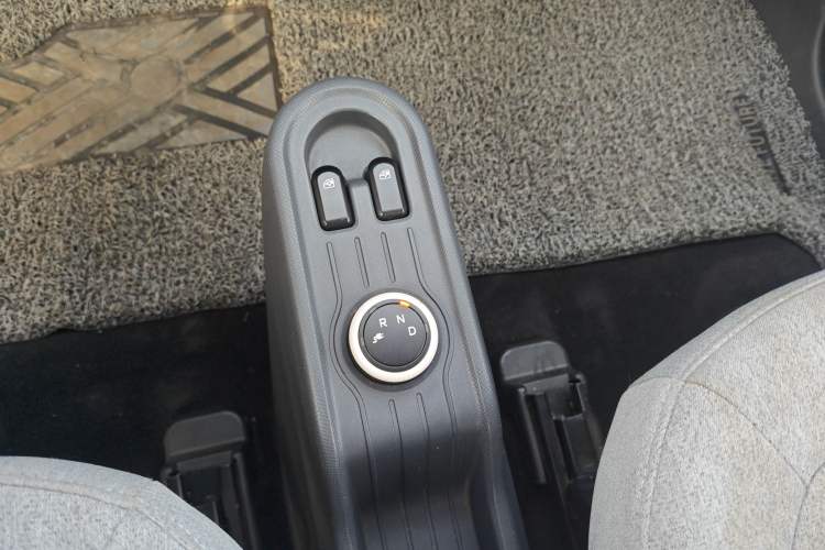 Used Wuling Hongguang MINIEV 2021 Macaron Fashion Model Lithium Iron Phosphate