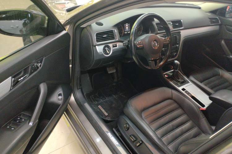 Used Volkswagen Passat 2014 1.8TSI DSG Prestige Edition
