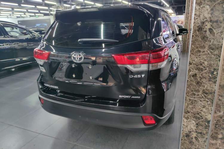Used Toyota Highlander 2018 2.0T Four-Wheel Drive Luxury Edition 7 Seats China V Emission Standard
