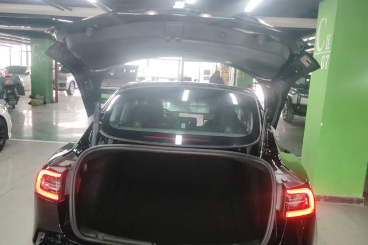 Used Tesla Model 3 2022 Rear-Wheel-Drive Version
