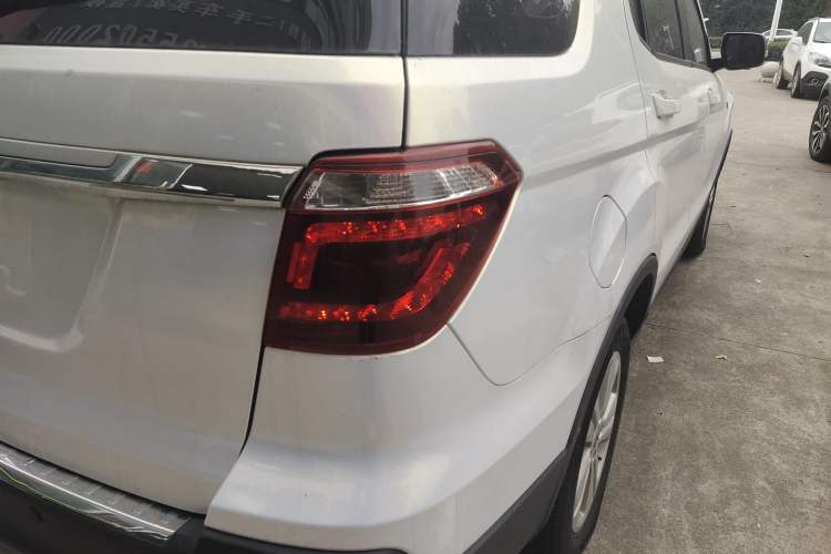 Used Oshan CX70 2017 CX70T 1.5T Automatic Luxury Edition
