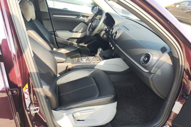 Used Audi A3 2019 Limousine 35 TFSI Ambition China V
