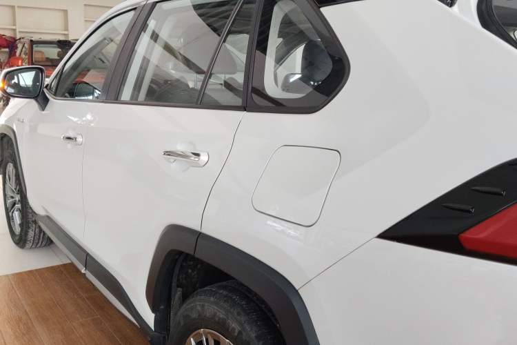 Used Toyota Wildlander 2023 Dual-Motor 2.5L E-CVT Four-Wheel Drive Prestige Edition