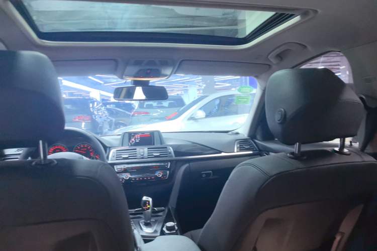 Used BMW 3 Series 2016 320Li Ambition Model