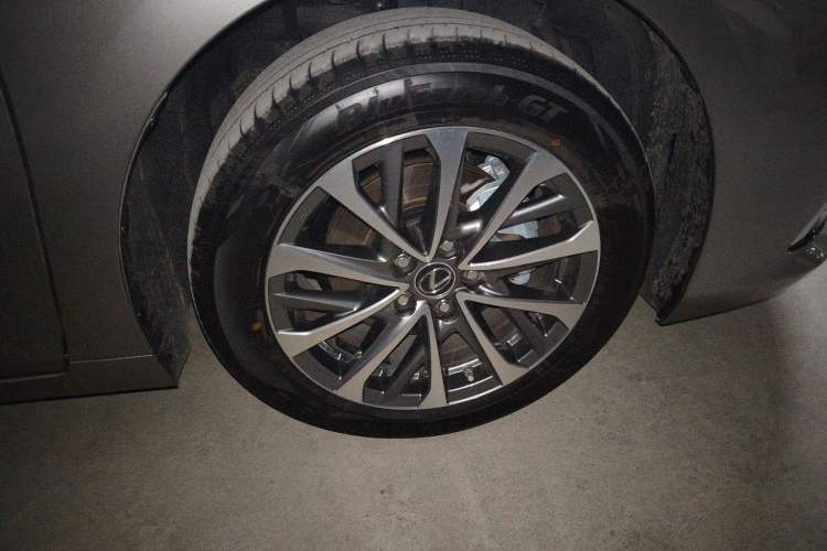 Used Lexus ES 2025 200 Premium Edition