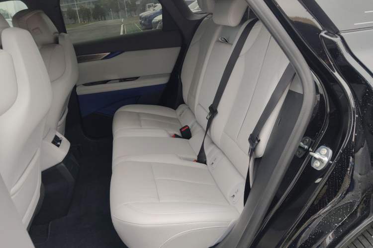 Used Cadillac OPTIQ 2024 Standard Range Version