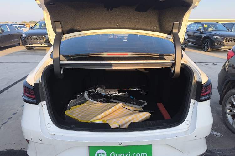 Used Changan Ruicheng PLUS 2023 1.5T DCT Prestige Edition