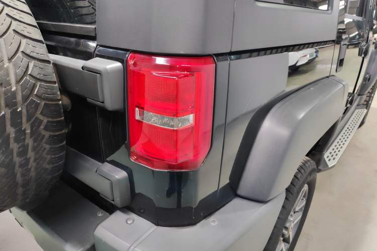 Used  BJ40 2016 40L 2.3T Automatic All-Wheel Drive Premium Edition