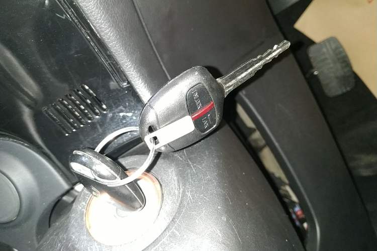 Used Mitsubishi Outlander 2016 2.0L Two-Wheel Drive Fashion Edition 5 Seats