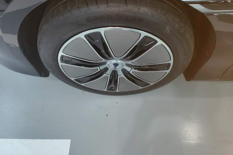 Used Denza Z9GT 2024 1100 Four-Wheel Drive Max Edition
