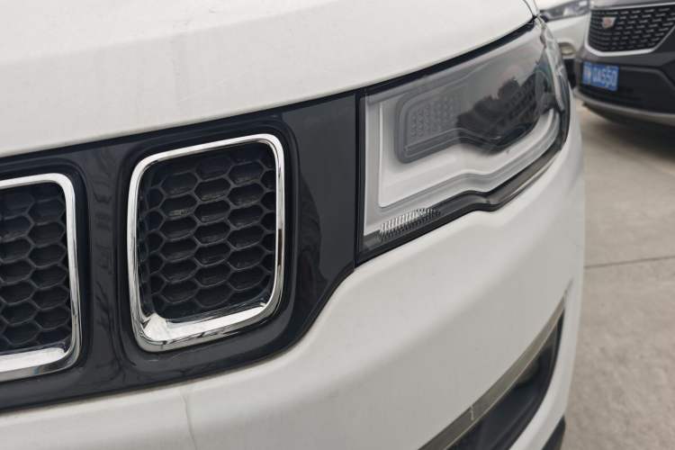 Used  Compass 2019 200T Automatic Prestige Edition
